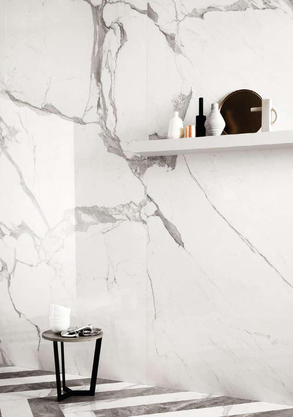 Piastrelle Effetto Marmo vs Marmo Naturale: Quale Scegliere?